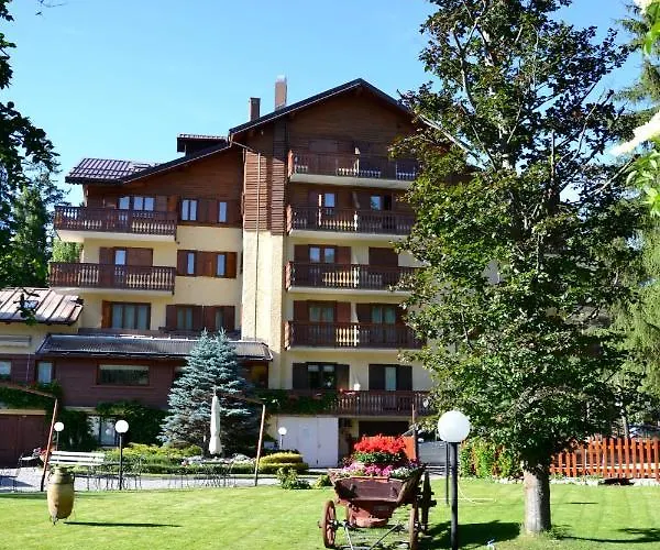 Hotel Bucaneve